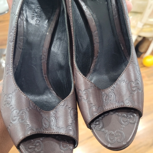 🔹️ Gucci 🔹️peep toes heels size 37/ 7 US ✨️🤎 - Picture 9 of 13